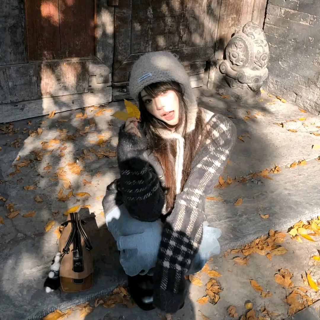 ༺小财໊迷এ᭄