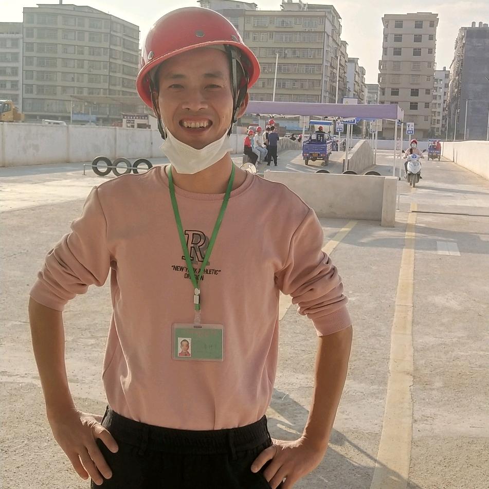 卖导弹的赣南大表哥