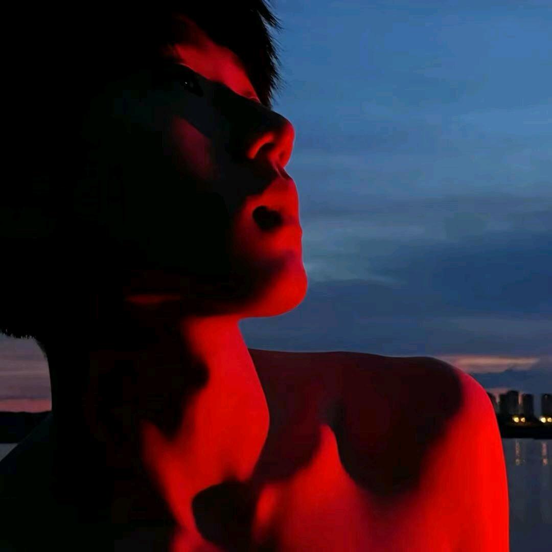 男的.