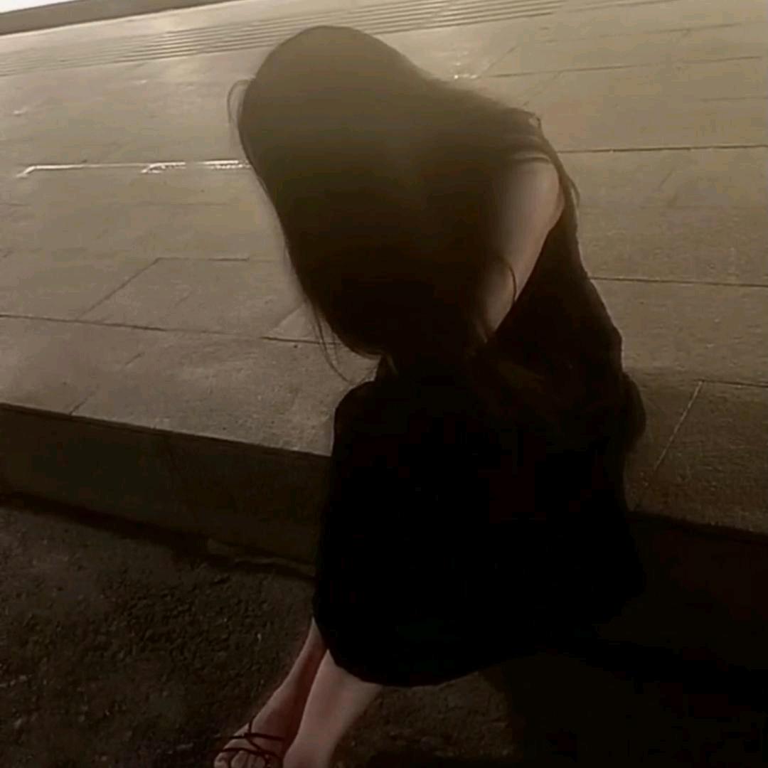 小璐姑娘。
