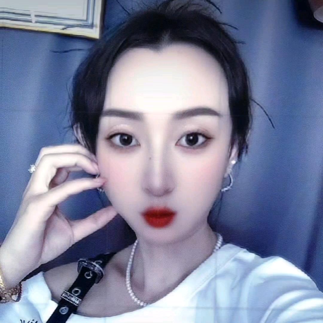 丫头，没大哥，努力播