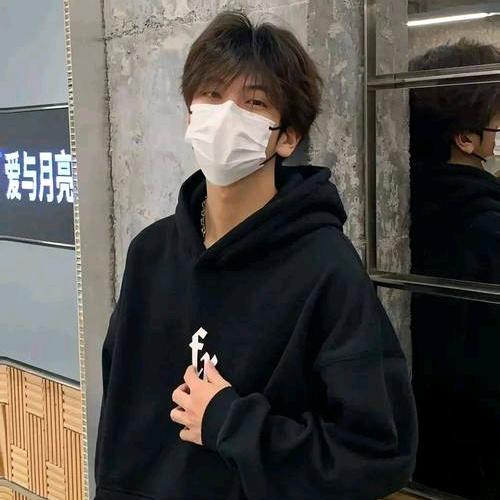 丗亾