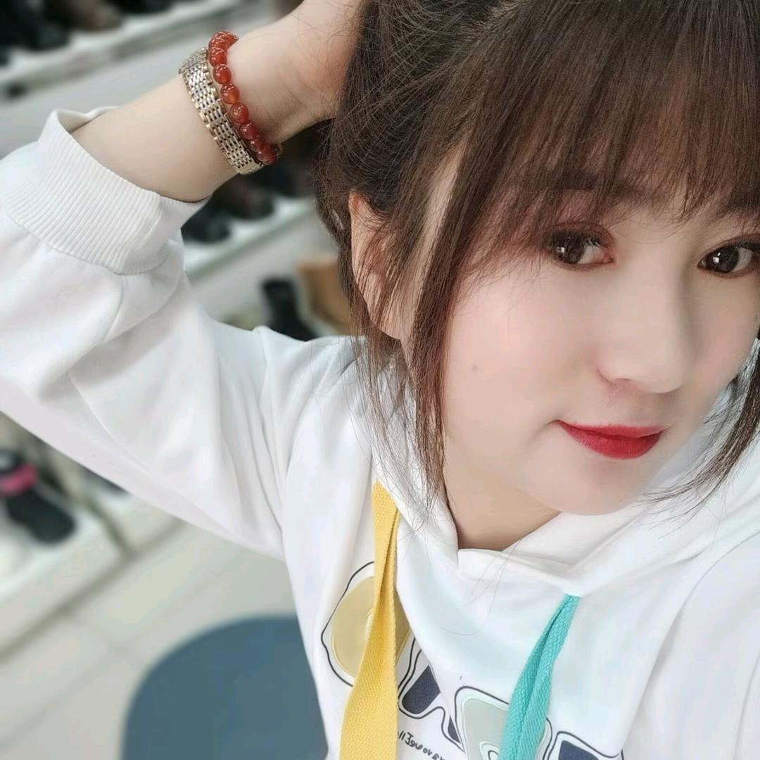 闫小柒的杂货铺