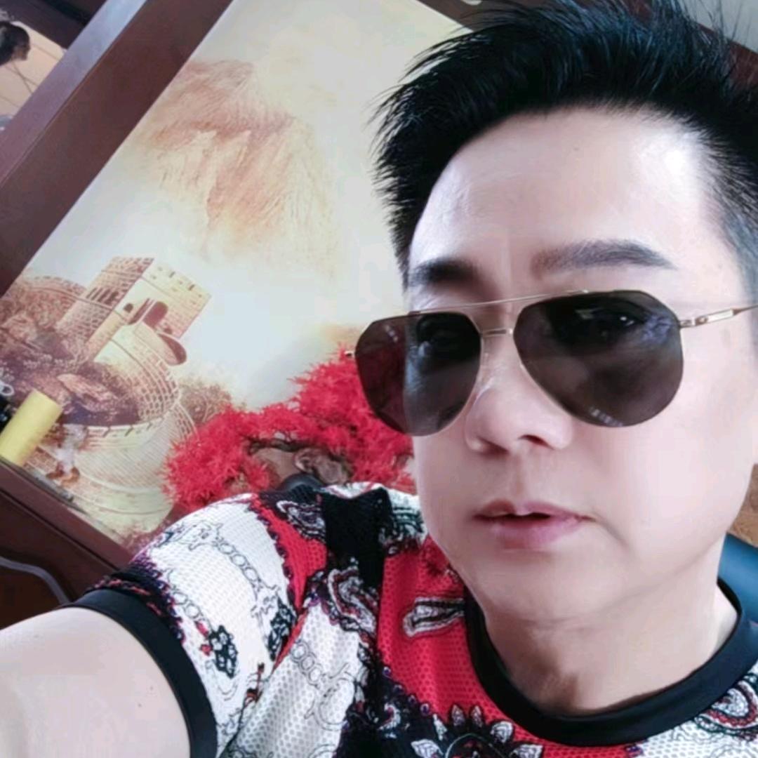 李润东