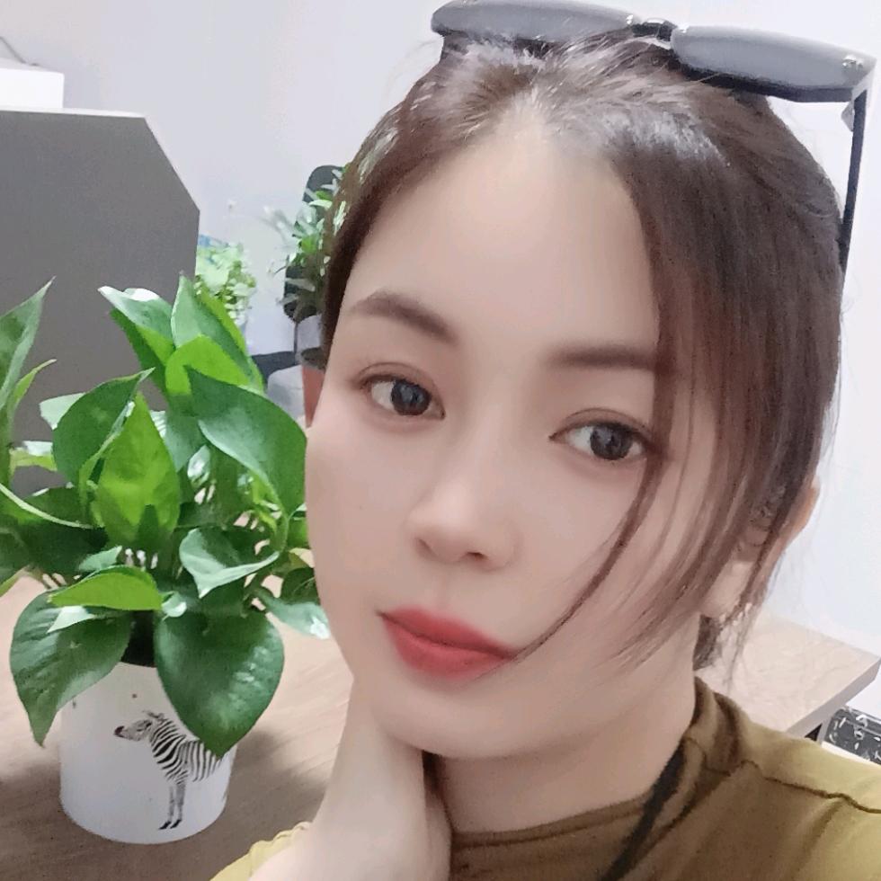 小女人💅️👄️