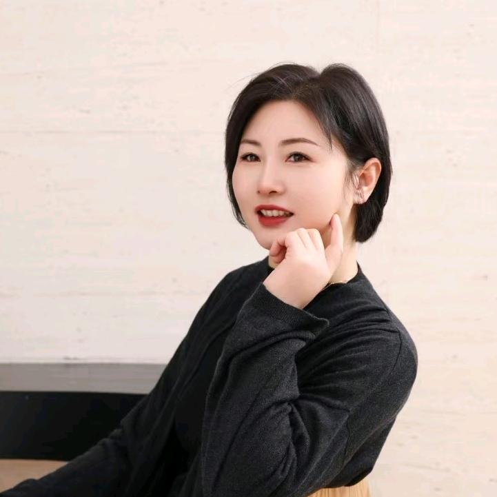 濮院浅秀大衣老板娘