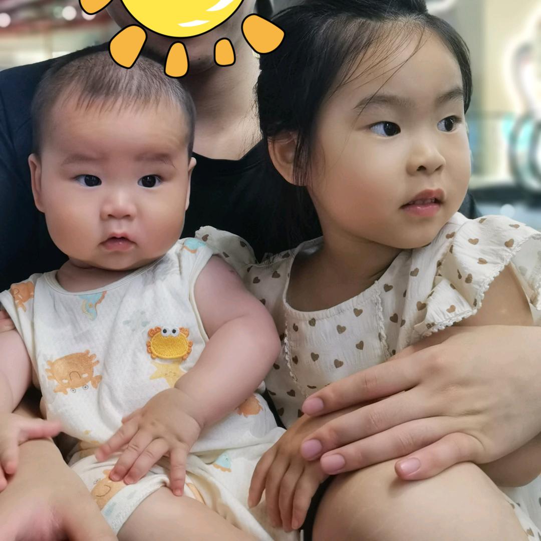 小兜兜与小壮壮