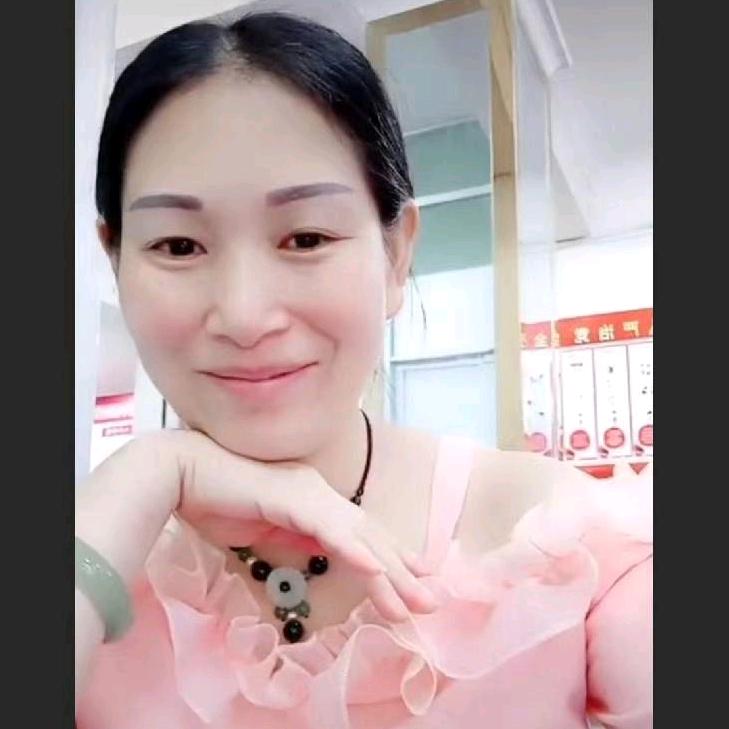 徐玲