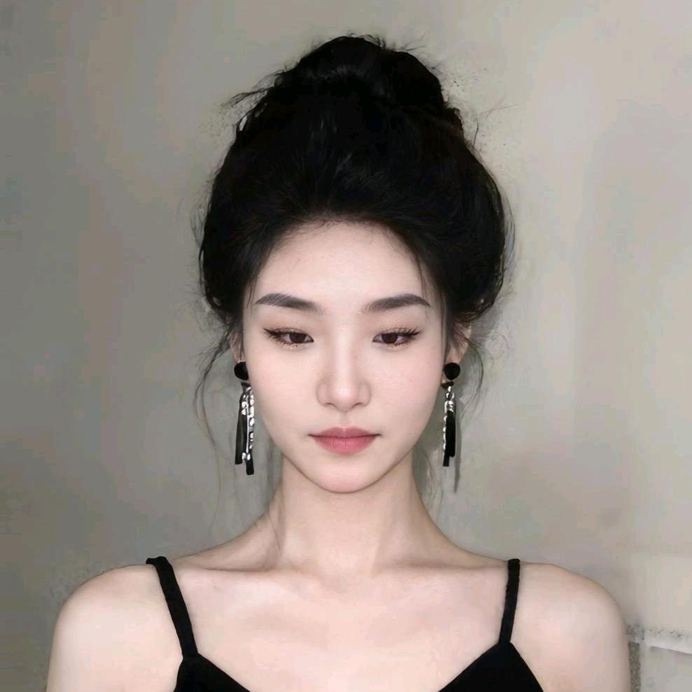 荣荣吖