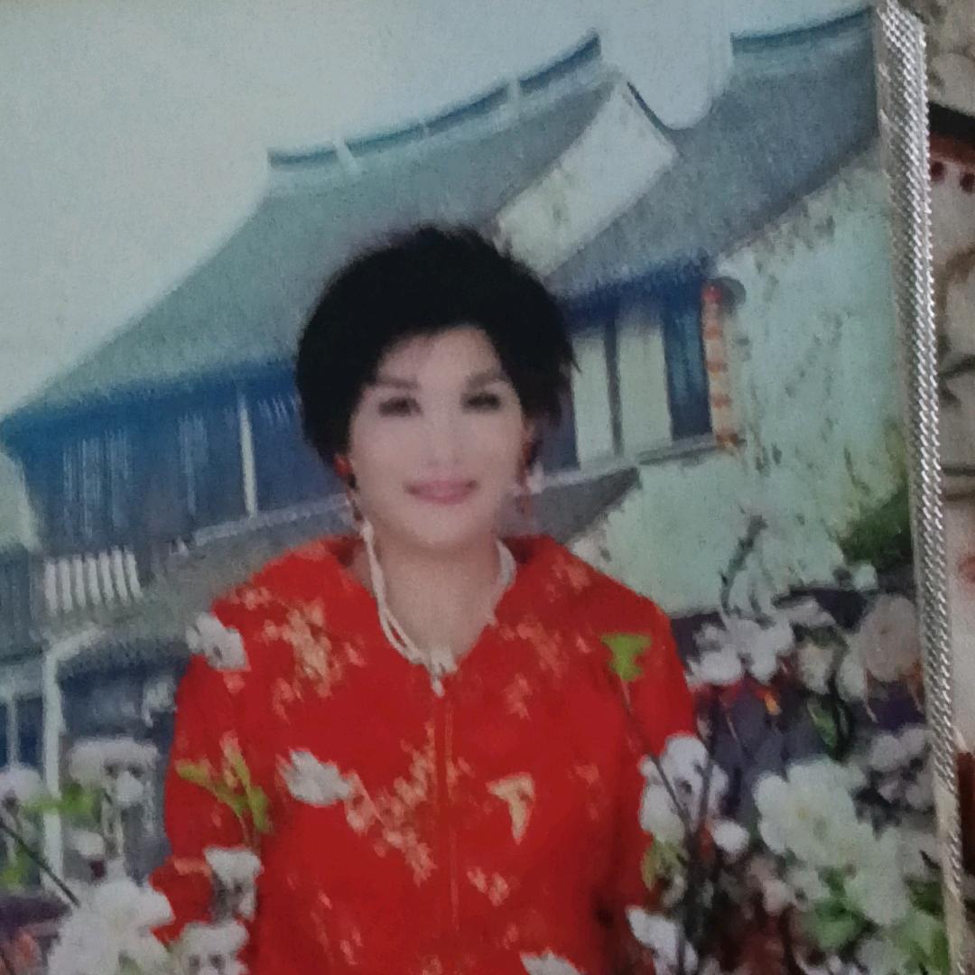 张小英