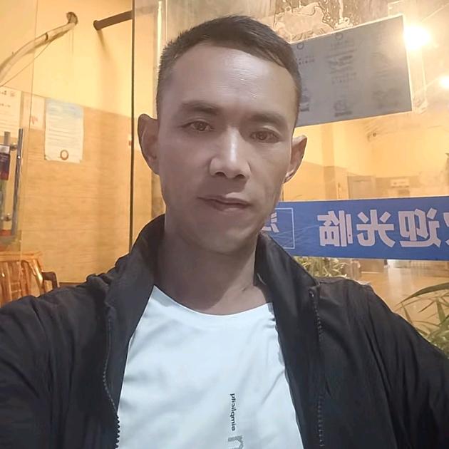 风雨中做事，阳光下做人……