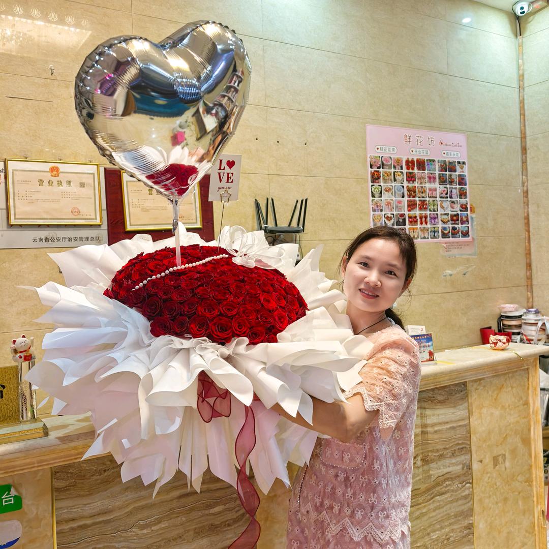 丘北花店酒店香姐