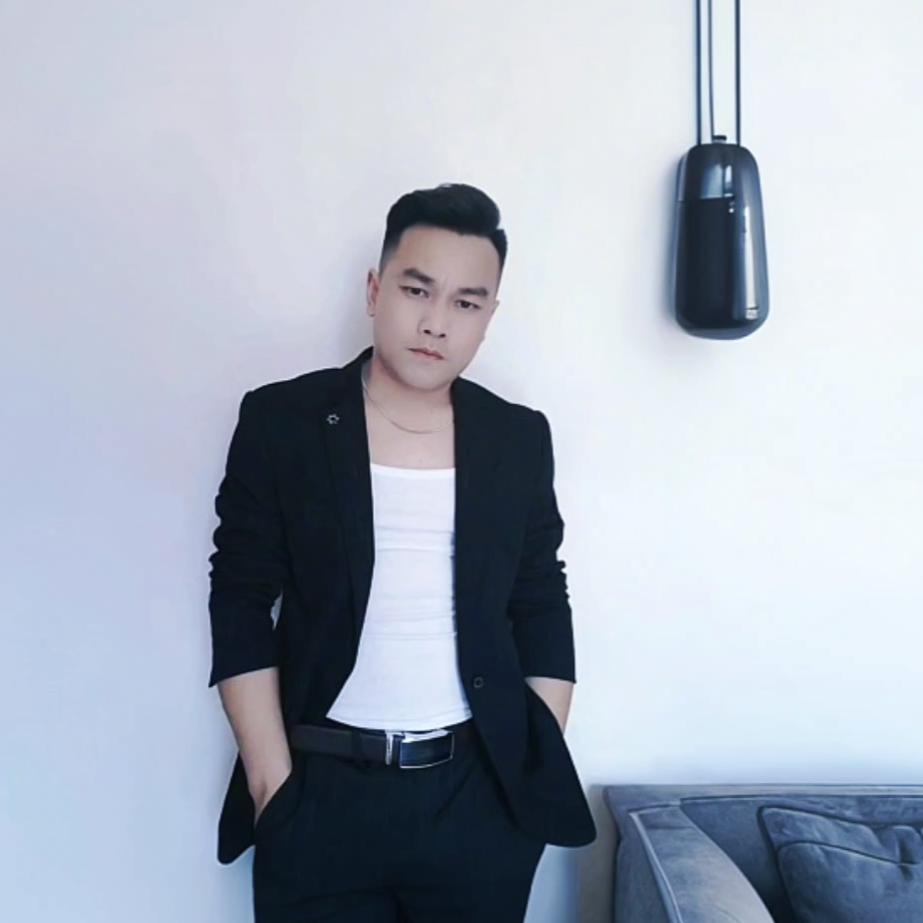 吳໌້ᮨ人与我   🕊️