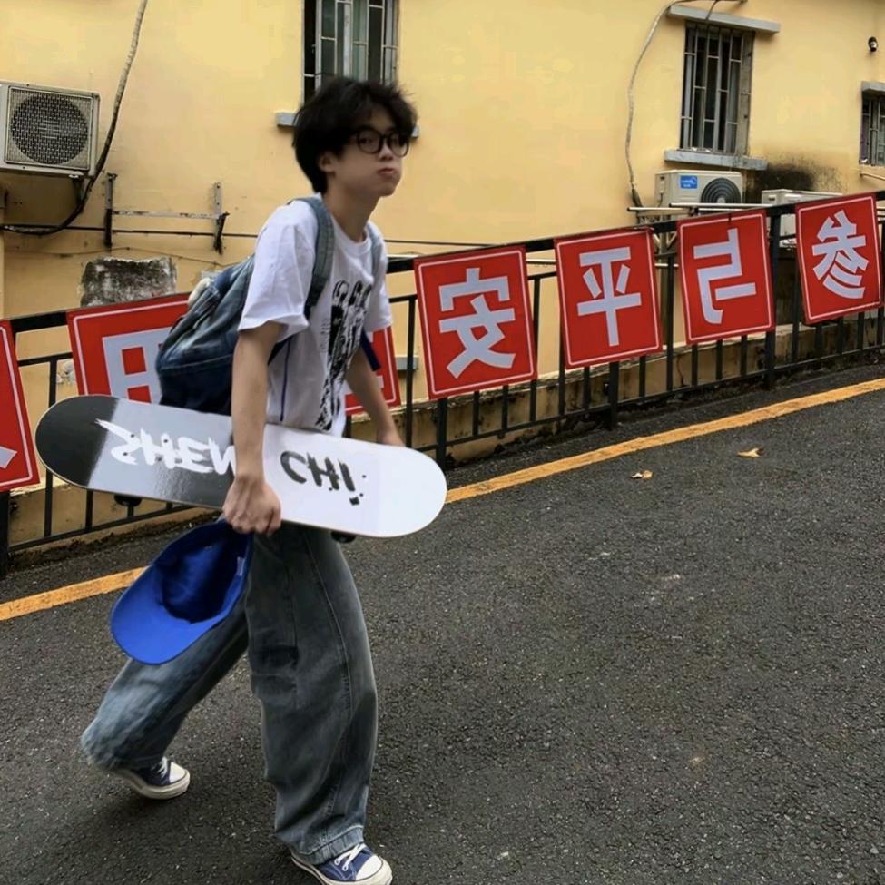 宇宙超级无敌霸王龙战士