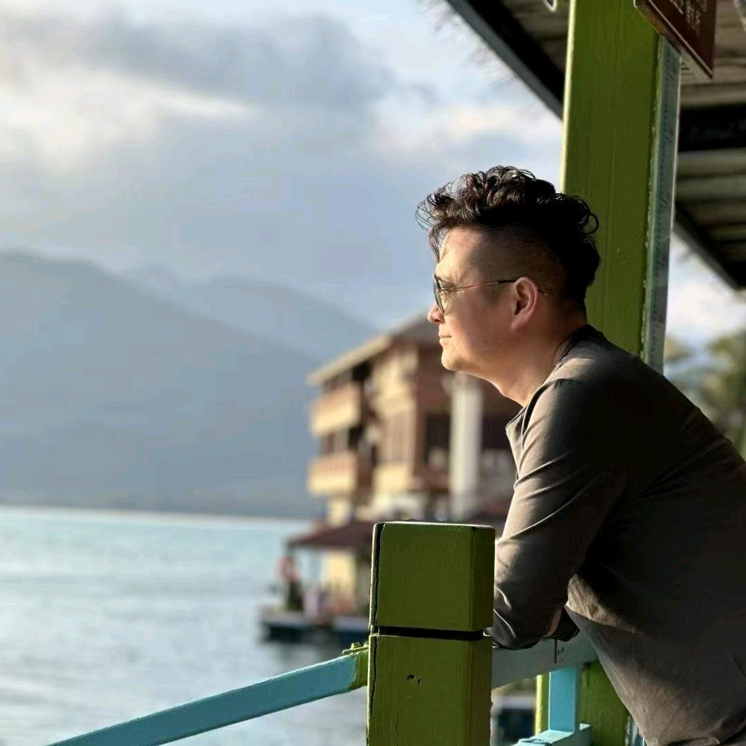 国王苏西服定制