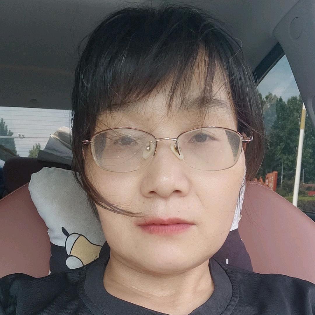 爱荣百货早上8:20