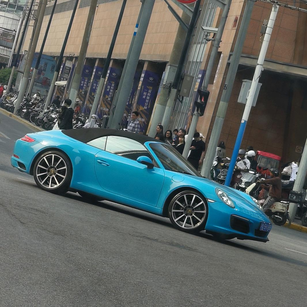 不被定义的 o>_<o旅人