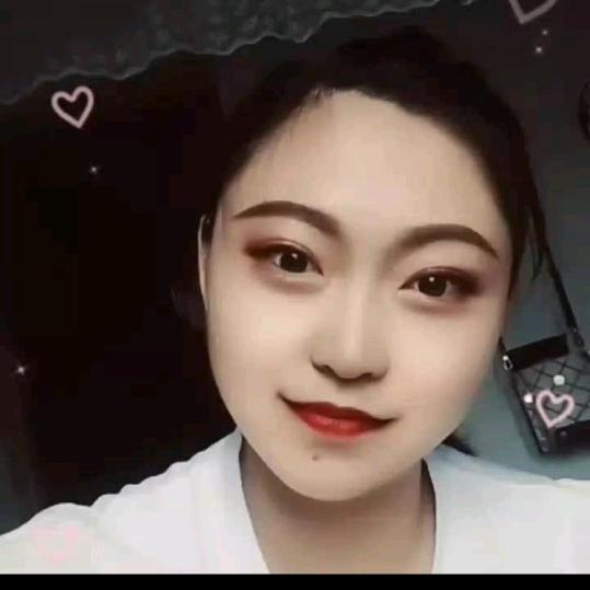 💕: Ꭽℯ⃝傻💞丫头࿐