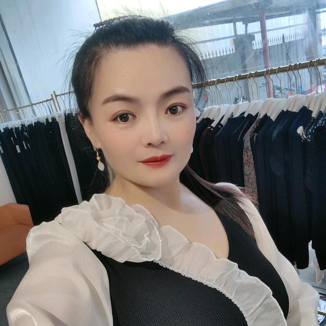 莲儿精品服饰