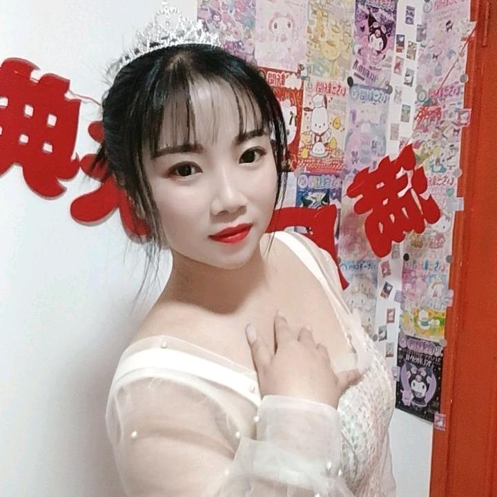 静静 💞