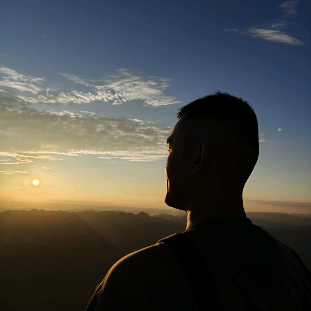 矢志前行🇨🇳