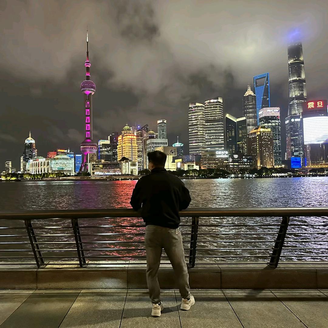 俗人.