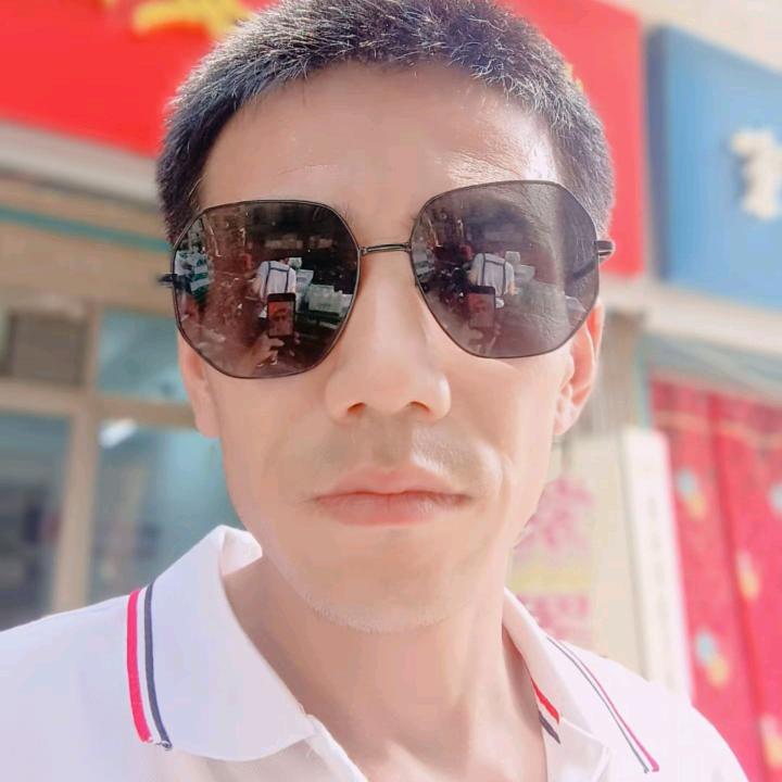 骑着三轮逛西安（快乐哥）