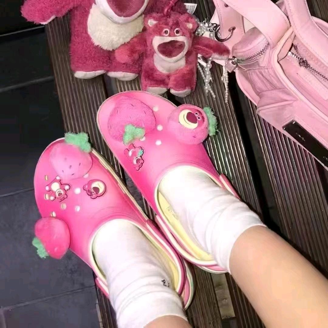 洞洞鞋销售 小梨