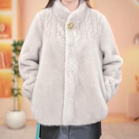 海宁贵妇人皮草