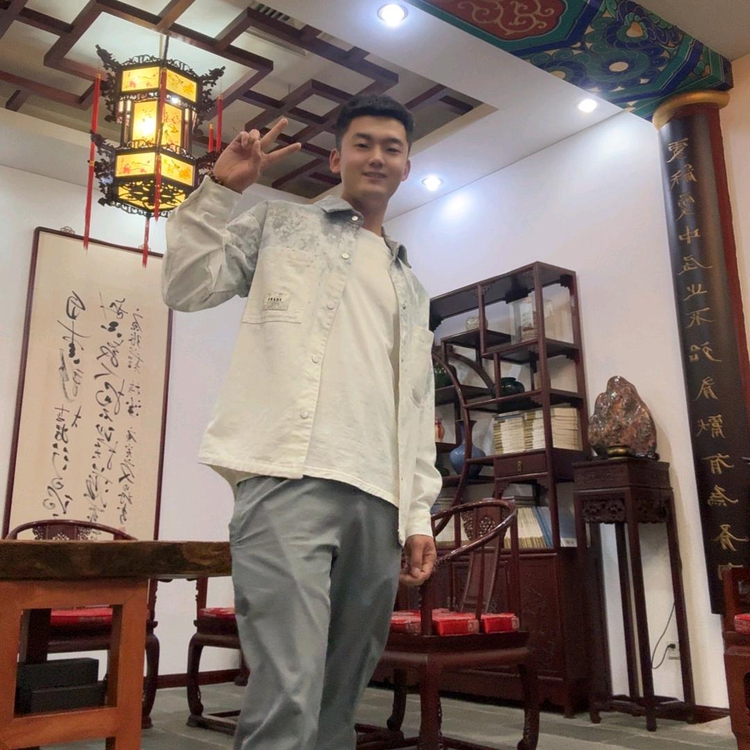 梁二少