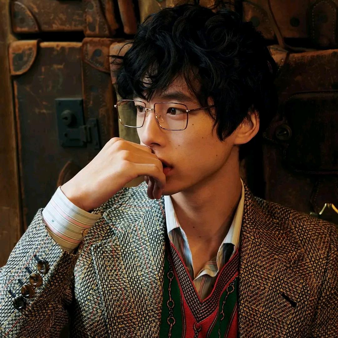 天桥底下说书的