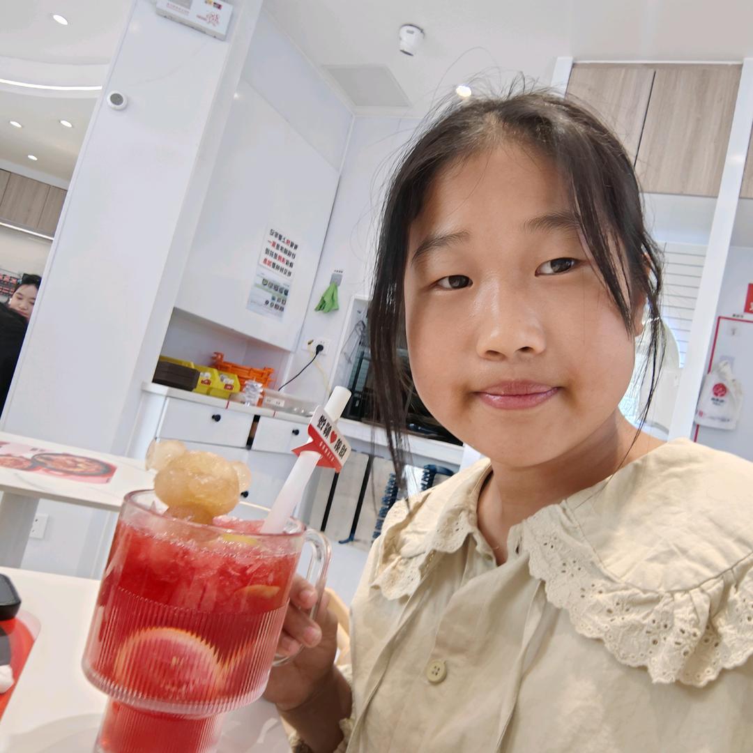 闫佳新