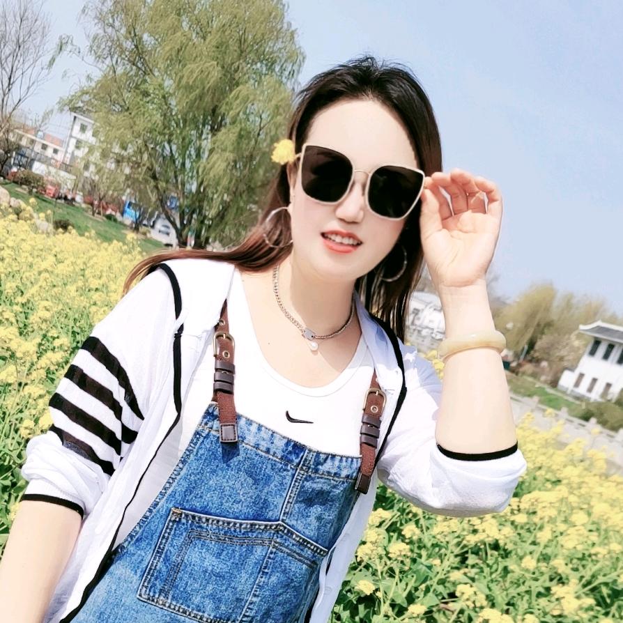 菲菲♥
