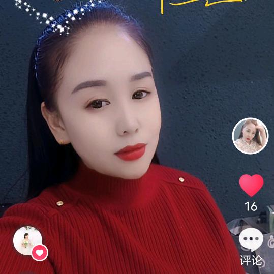 《迪诗雅姿》品牌服装