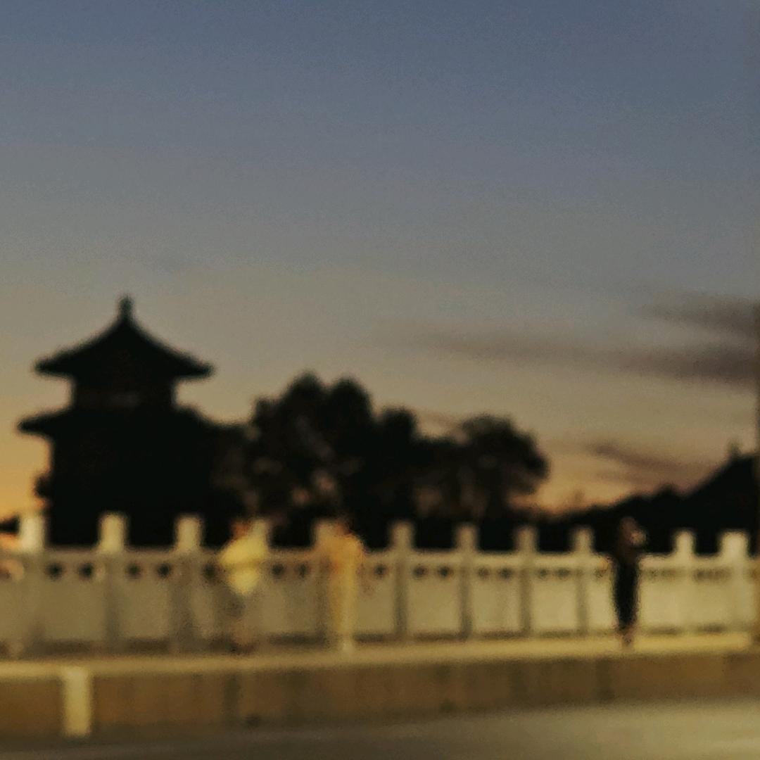 𝓏ℴ𝓃ℊ𝓎𝒾𝓃.