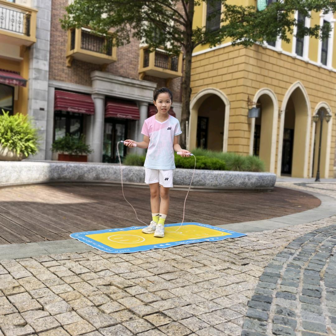 爱跳绳的希希