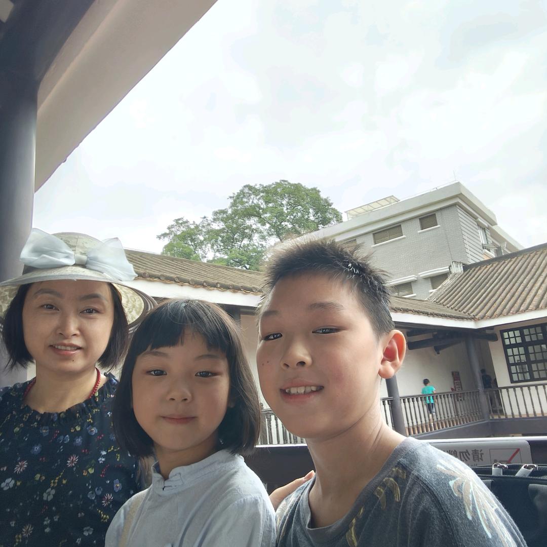 二胎琴家儿童跑步