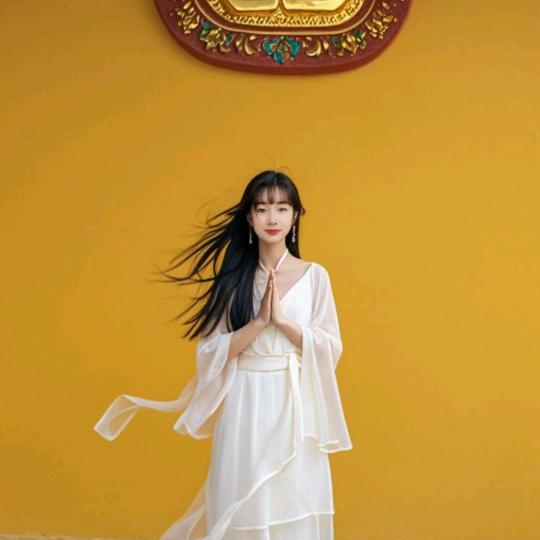 浅夏安然(ღ˘⌣˘ღ)