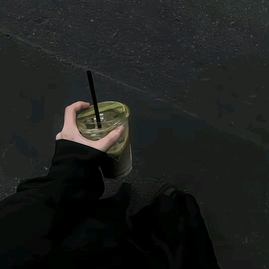 长的太像m被ts狂扇pp导致长痣报复🙃