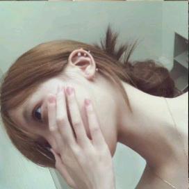 (⁎⁍̴̛͂▿⁍̴̛͂⁎)*✲ﾟ*