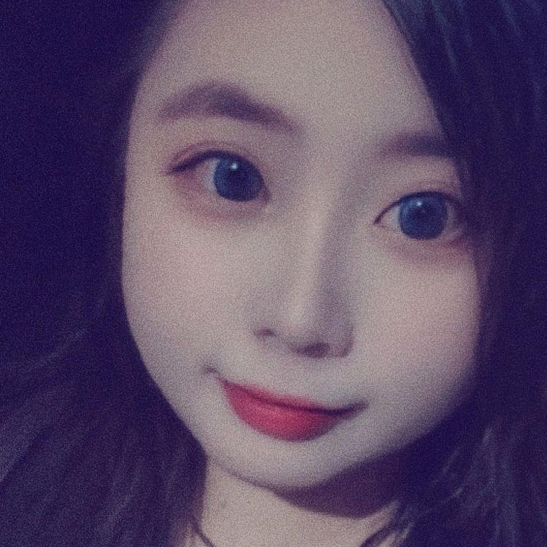 A常州卖顶俏的小女孩♀