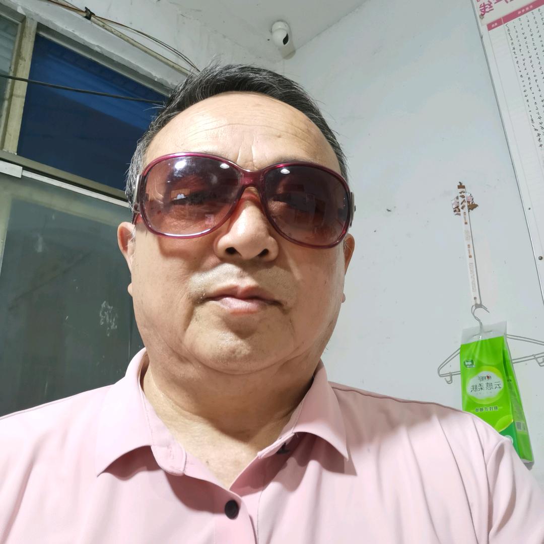 像素诗人老沈
