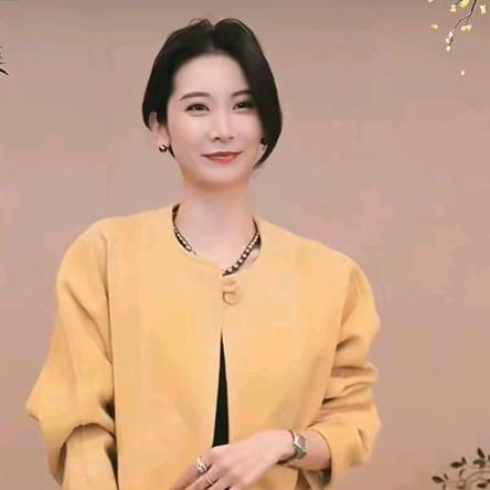 陈什么陈—高端轻奢女装爆款穿搭