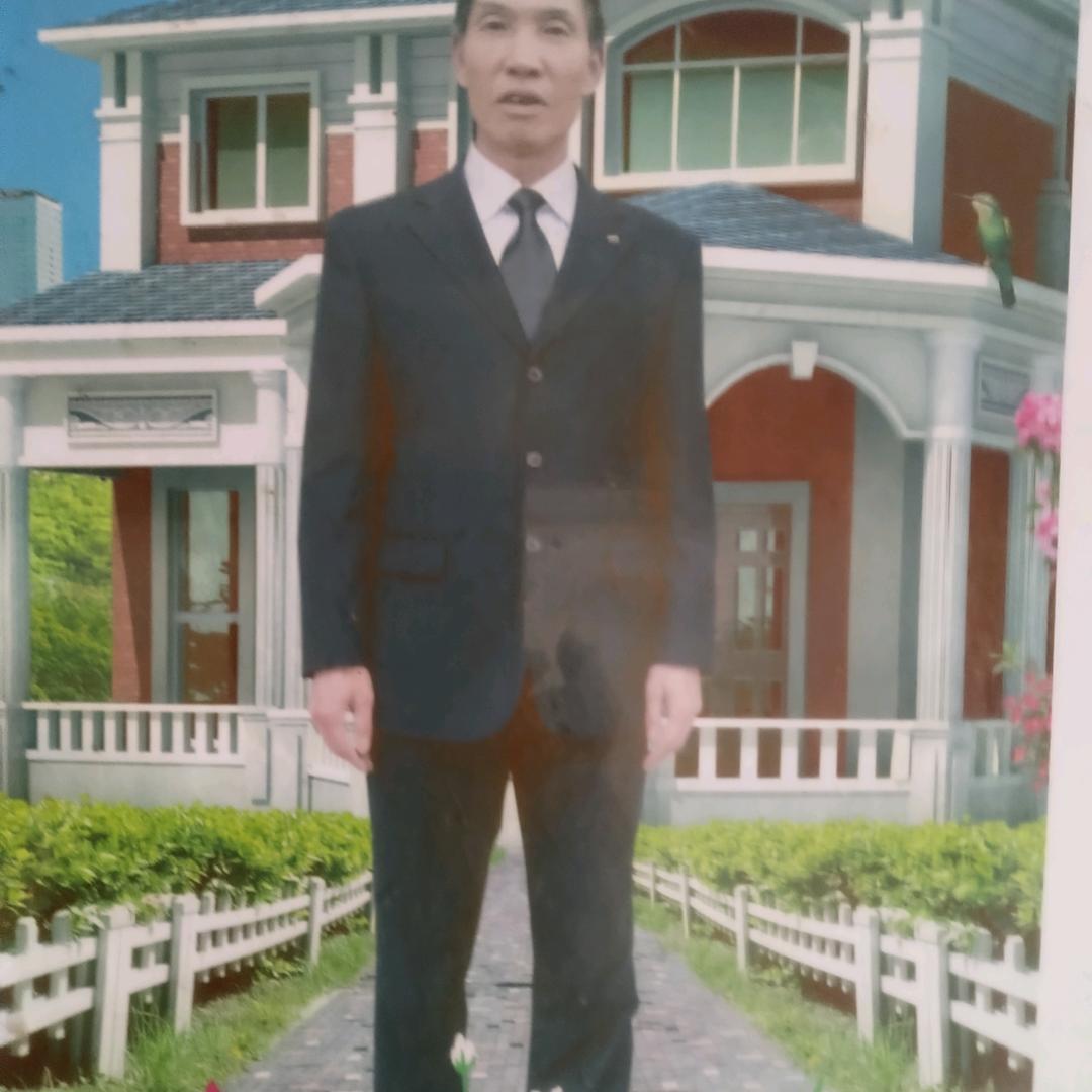 陈华