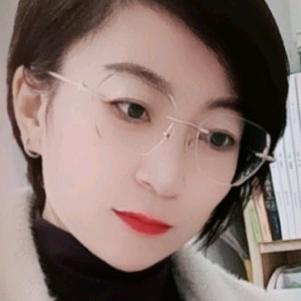 云上白衣小松许