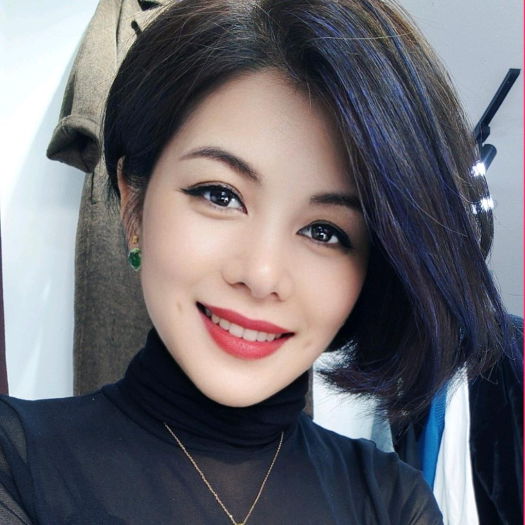 玉霞精品服饰