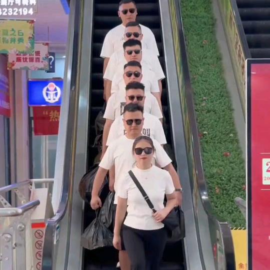 @赵赵《丫》