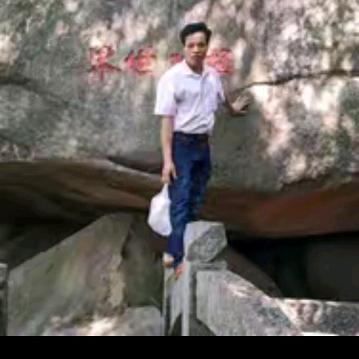 梁书龙