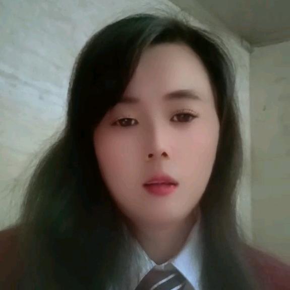 爱唱歌的月贝贝