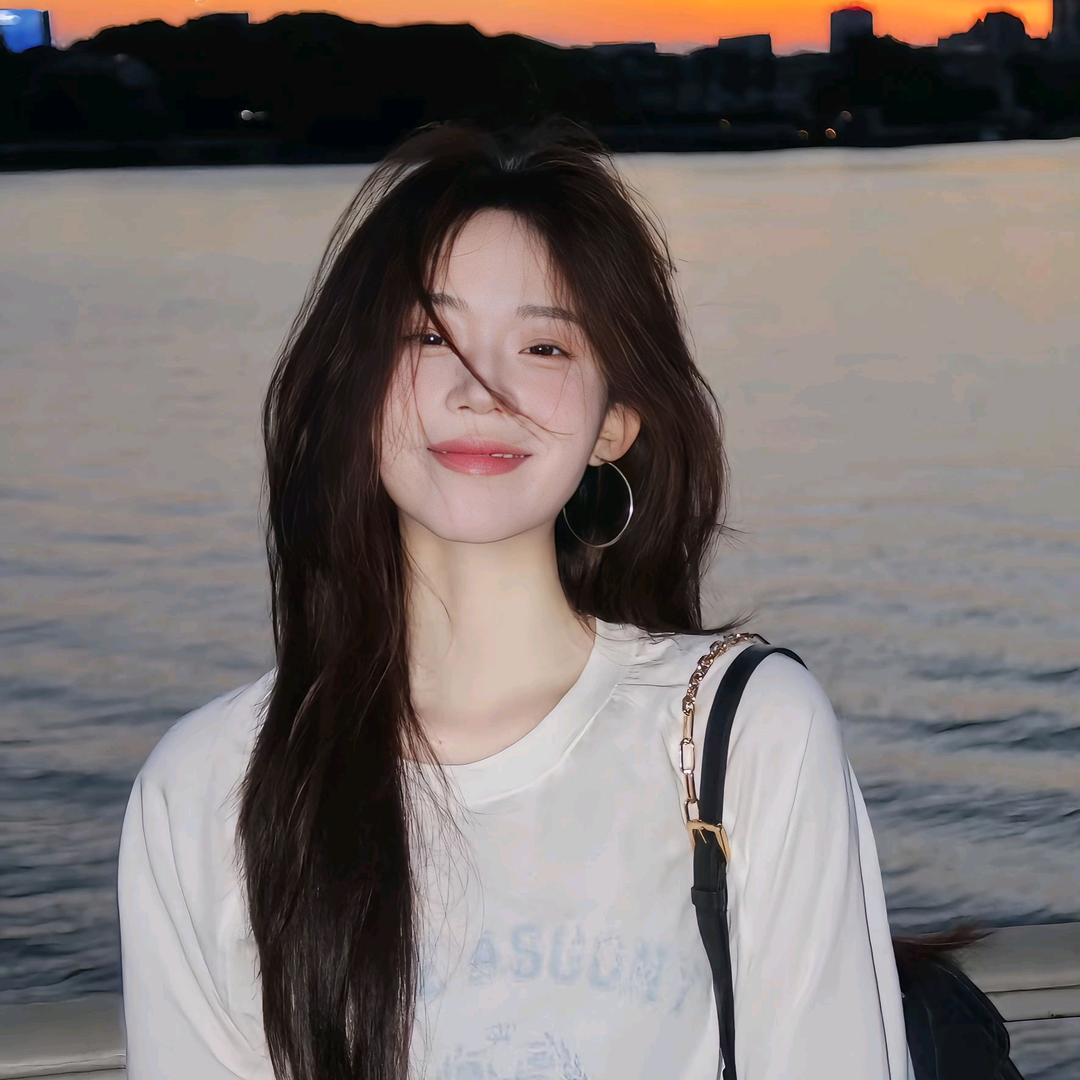 晓晓(￢_￢)